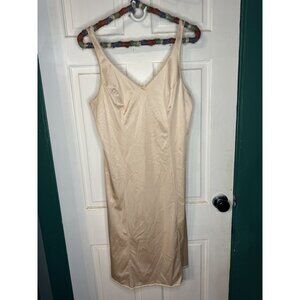 Vintage Warner's Beige Full Slip Dress Size 36 Style 5400 Satin Nylon Lingerie